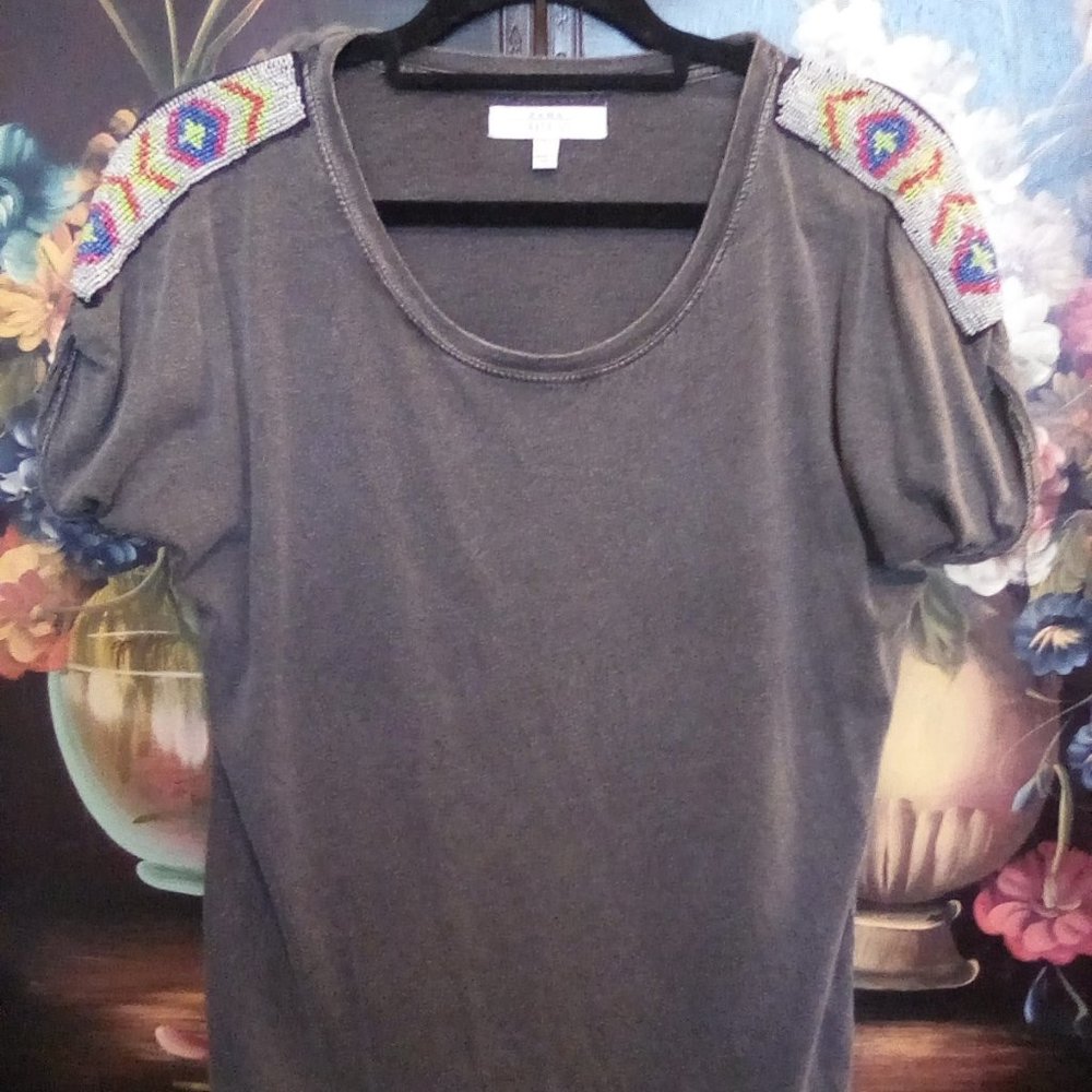 ZARA TRAFALUC T-SHIRT